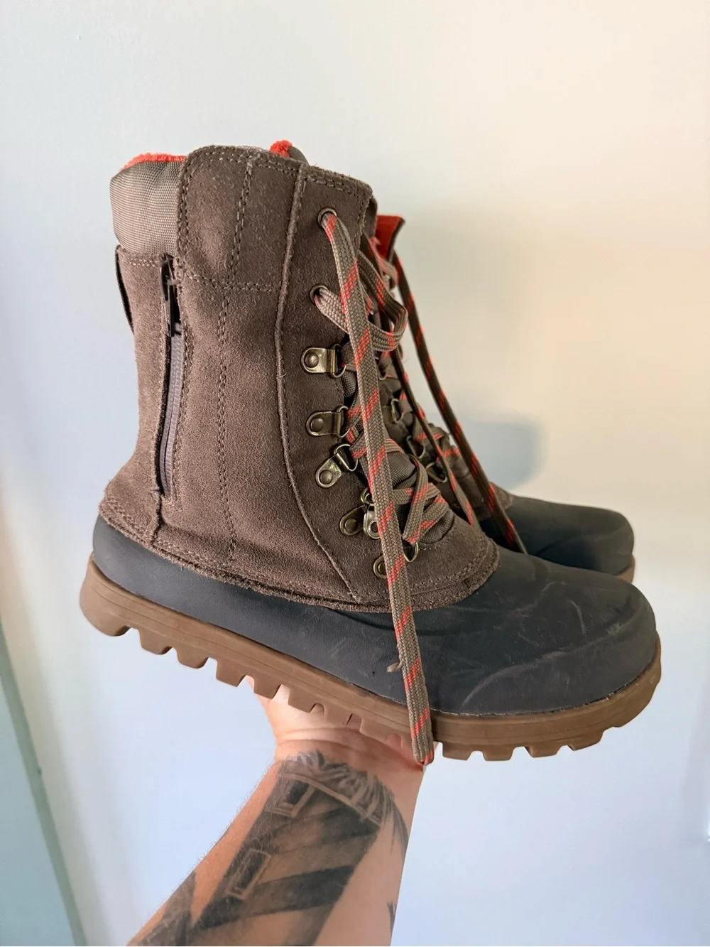 BareTraps Brown and Orange Women's Winter Lace-Up Boots